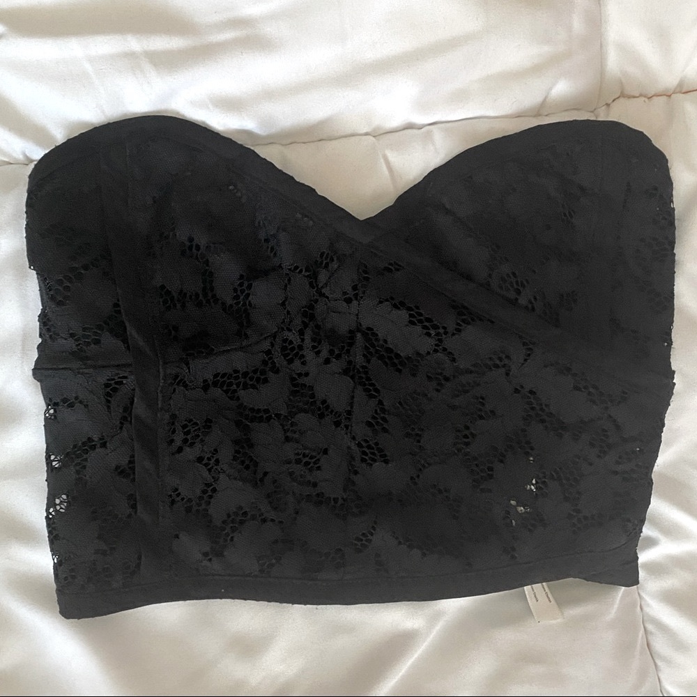 •Intimately Free People• Strapless Lace Crop Top